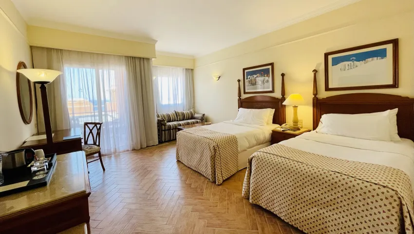 The Cascades Golf Resort & Spa 4*-10