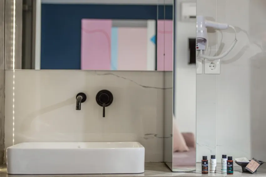 Madison Boutique 3*-26