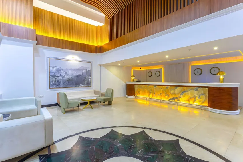 Best Western Plus Khan 4*-4
