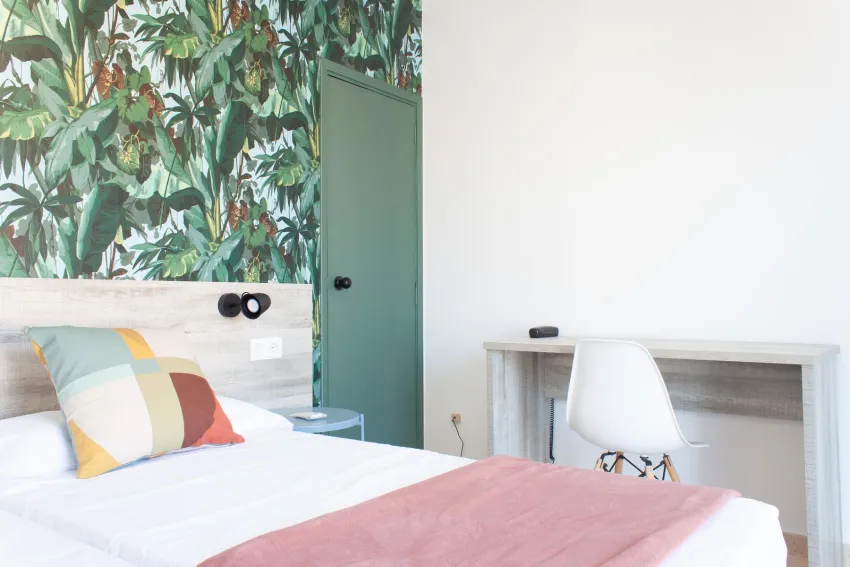 4U Miranda - Only Adults 3*-22