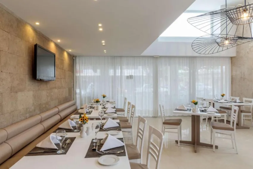 Best Western Plus Plaza 4*-10