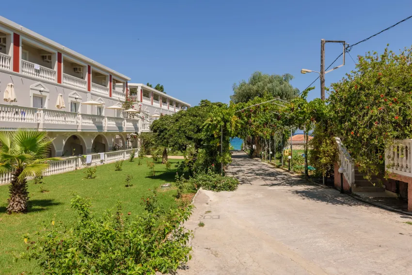 Belussi Beach Hotel 4*-7