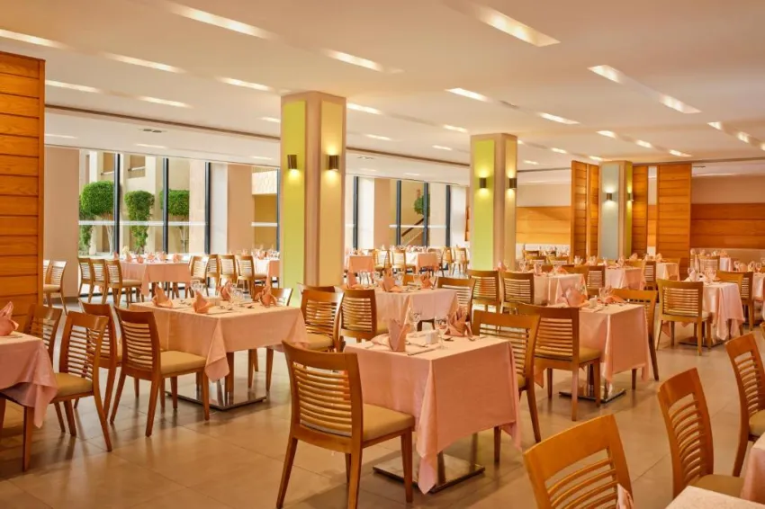 CORAL SEA AQUA CLUB  4*-57