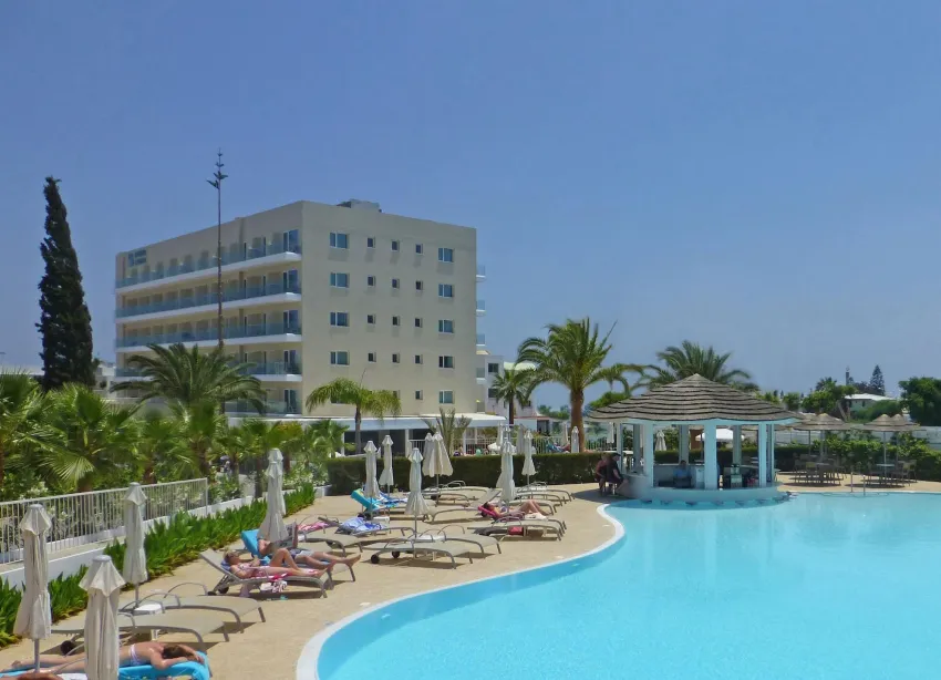 Sunrise Gardens 3*-48