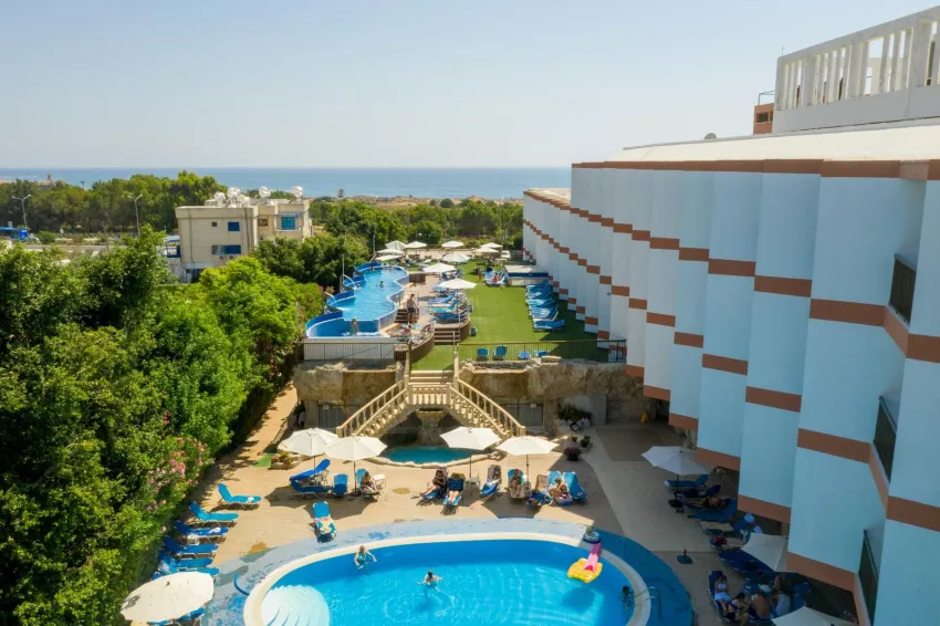 Avlida Hotel 4*-1