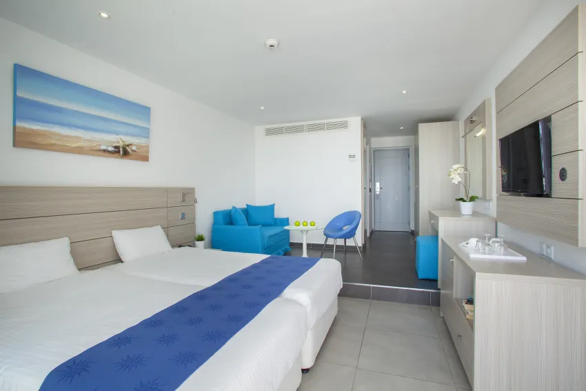 Limanaki Beach Hotel & Suites 4*-32
