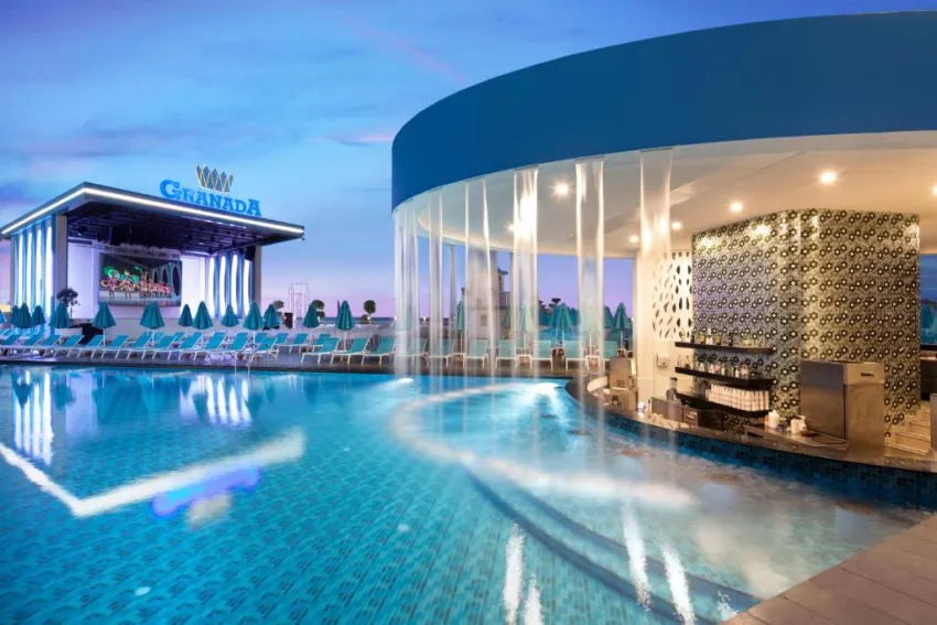 GRANADA LUXURY BEACH  5*-4