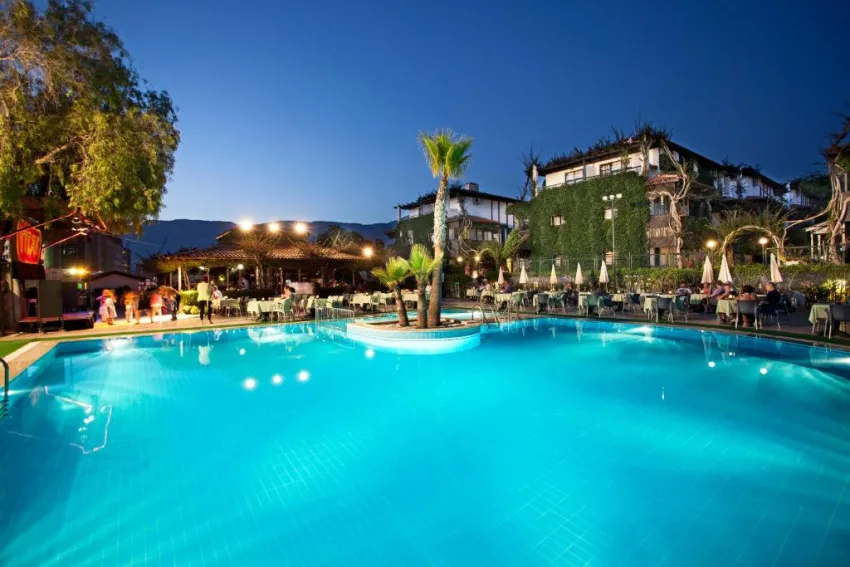 CLUB TITAN HOTEL  4*-9
