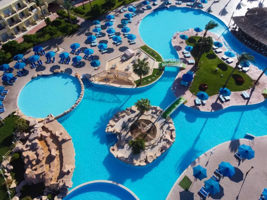 AMWAJ OYOUN HOTEL & RESORT  5*-12