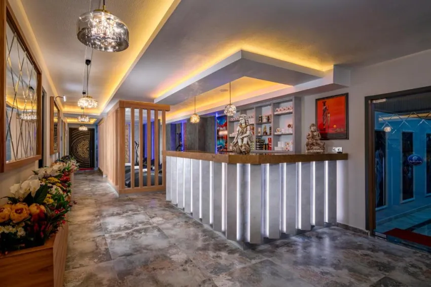 CLUB BIG BLUE SUITE HOTEL  4*-57