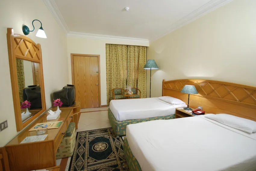 Dive Inn Resort 4*-10