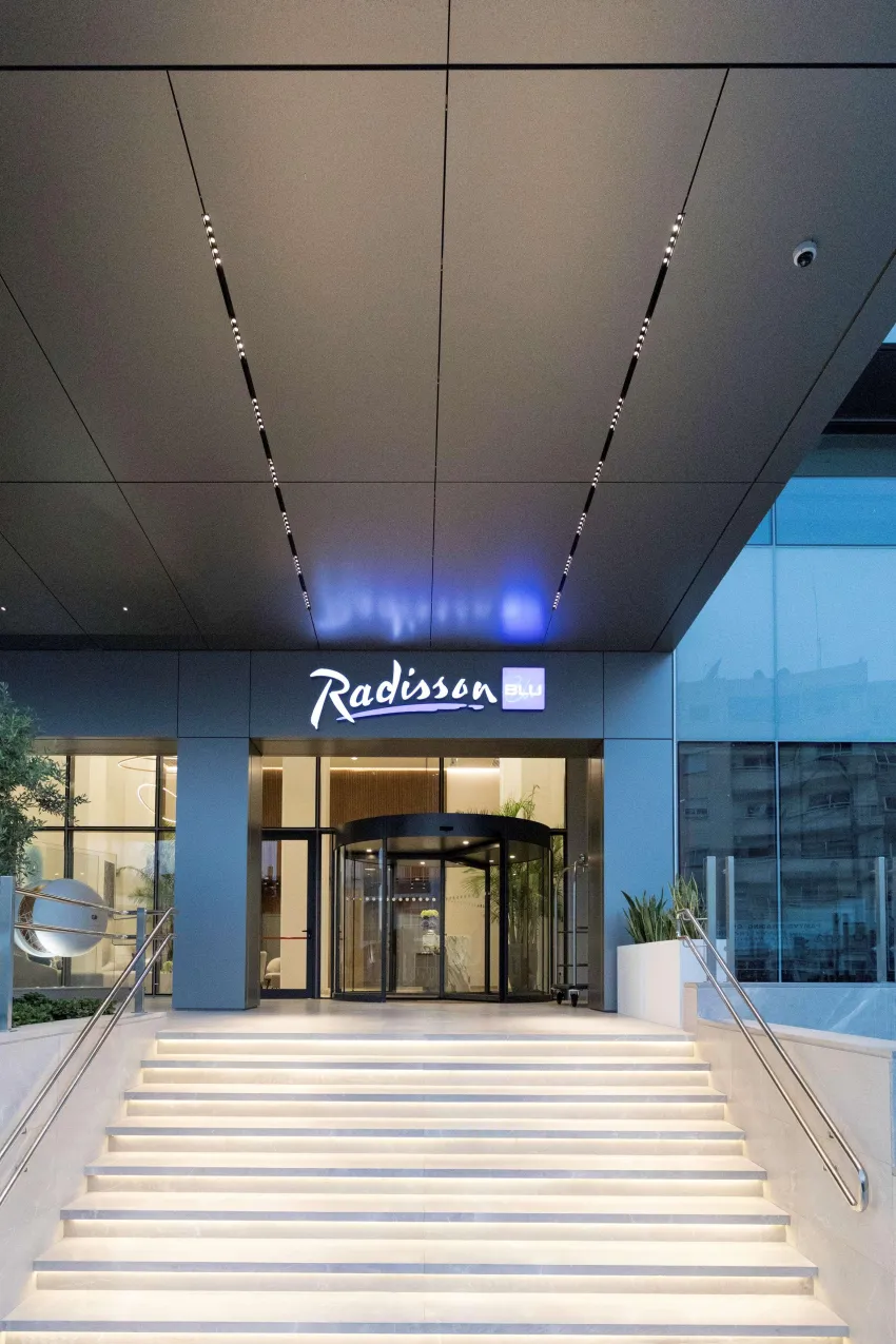 Radisson Blu Hotel Larnaca 5*-5