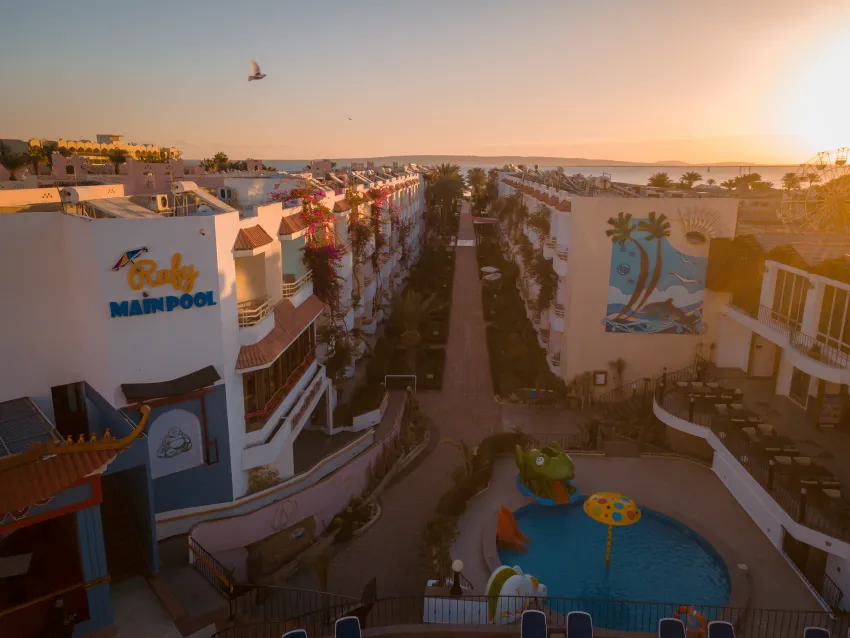 Minamark Beach Resort 4*-4