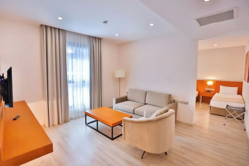 Caddem Inn Hotel -19