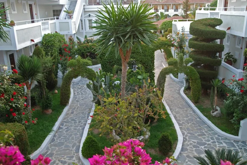 Louros Beach 4*-3