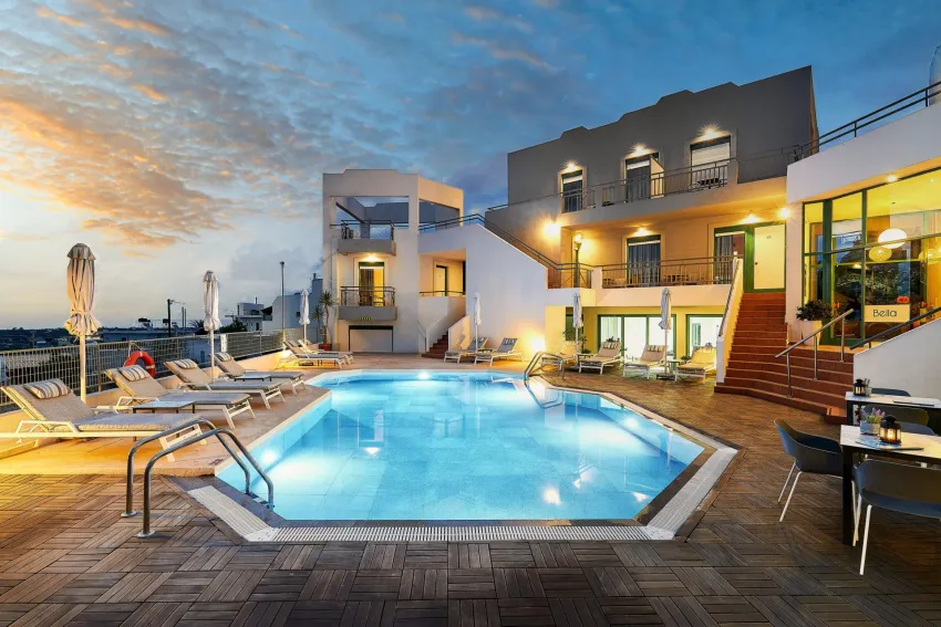 Bella Vista Apartments 4*-5