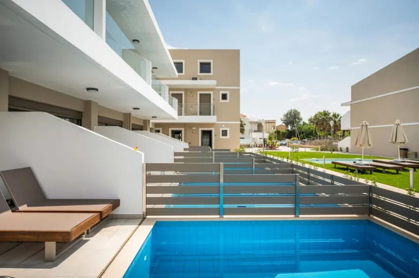 Vantaris Blue Adults Only 4*-23