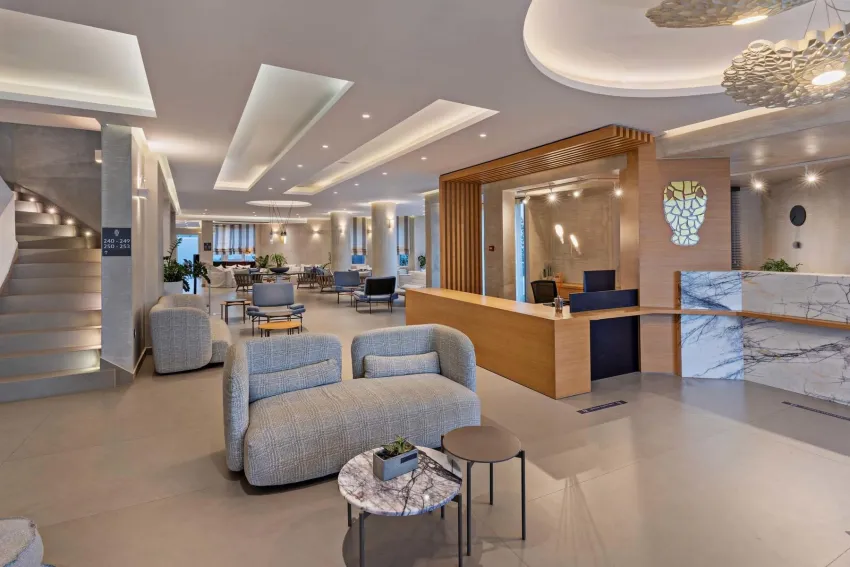 Nefeli Hotel 4*-5
