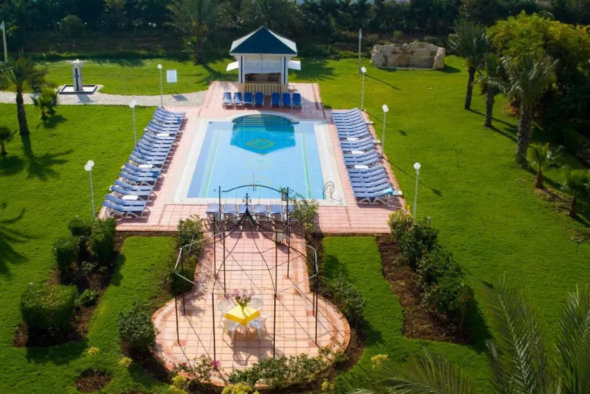 MEDINA BELISAIRE & THALASSO  4*-17