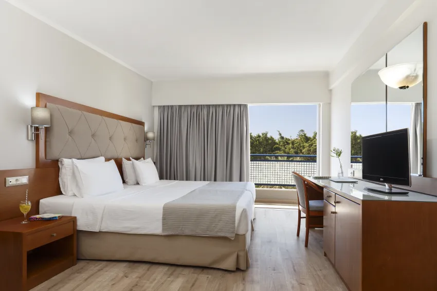 Best Western Plus Plaza 4*-29