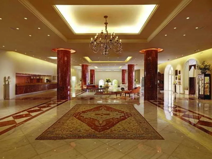 Out Of The Blue Resort 5*-5