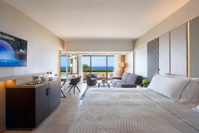 Four Seasons 5*-5