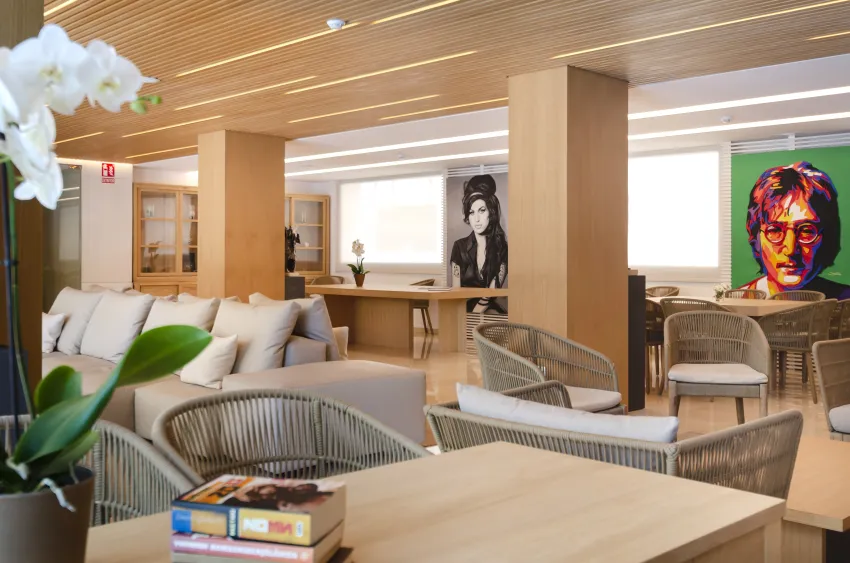 Saratoga Hotel 4*-23