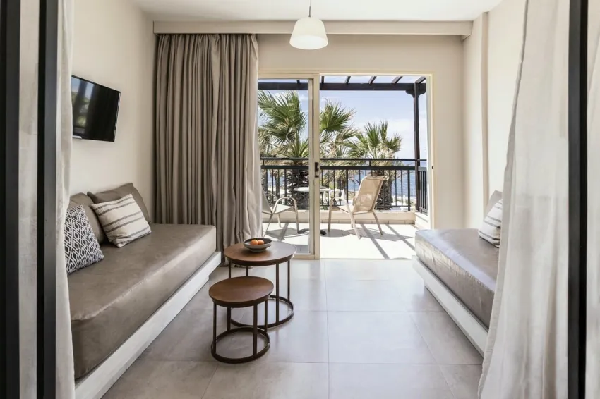 Louis Paphos Breeze 4*-23