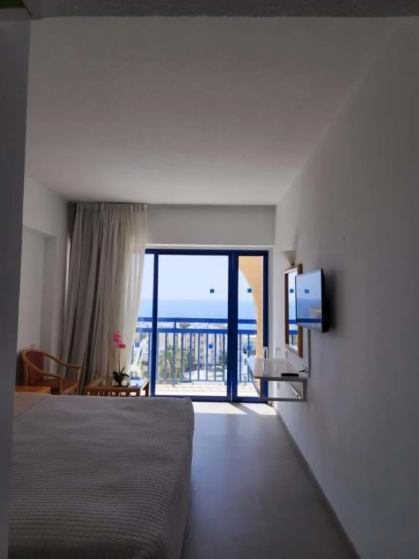 Navarria Blue 3*-3