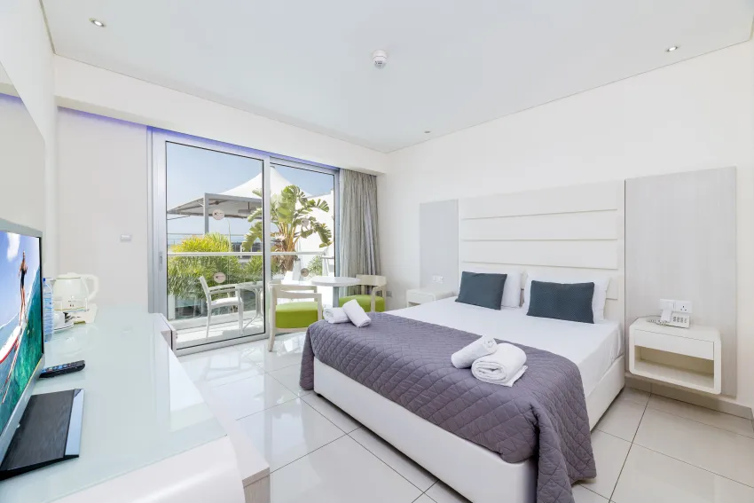 Tasia Maris Oasis 3*-14