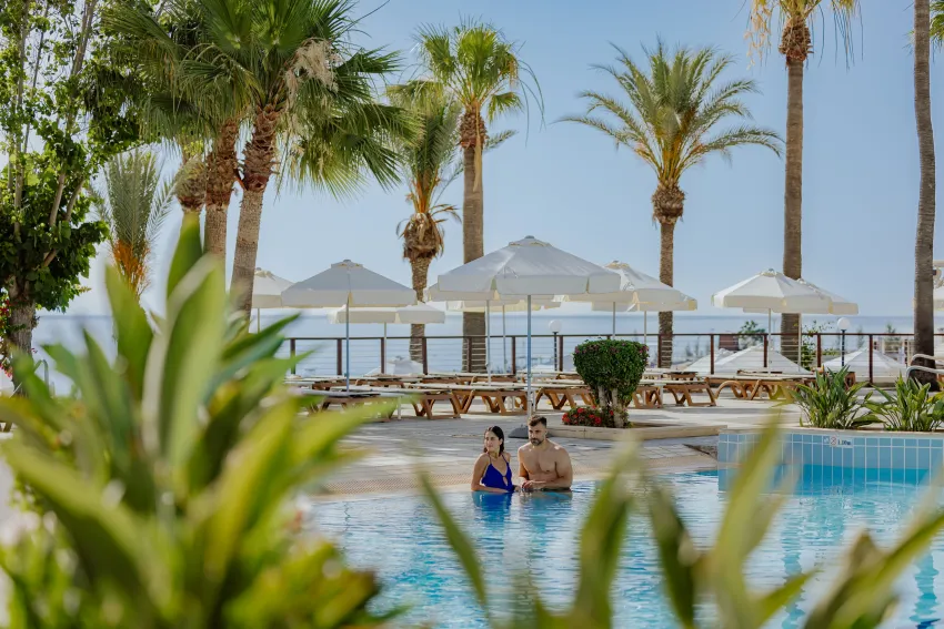 Golden Coast Beach Hotel 4*-33