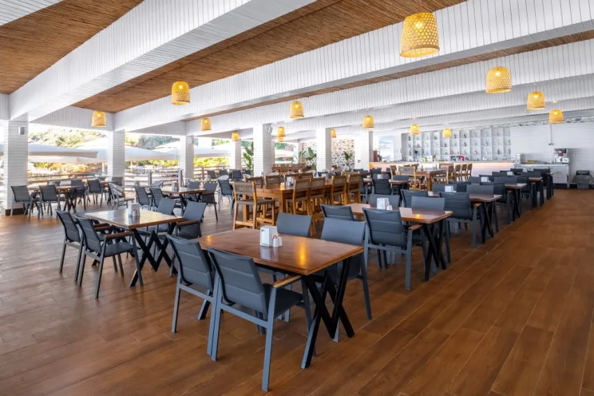 UTOPIA WORLD HOTEL  5*-27