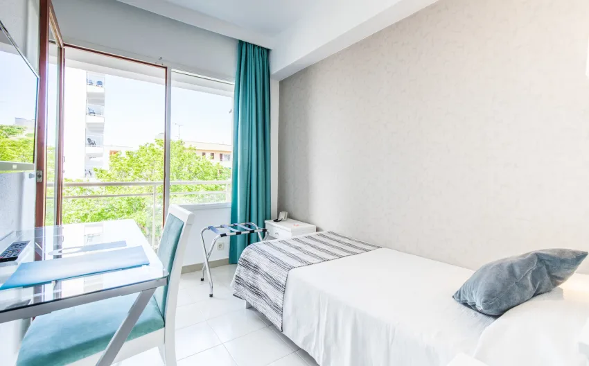 Blue Sea Cala Millor 3*-10
