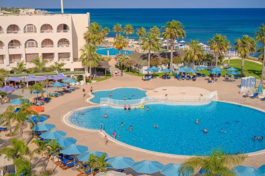 NOVOSTAR KHAYAM GARDEN BEACH & SPA  4*-2