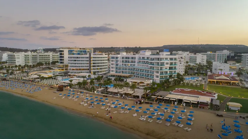 Vrissaki Beach Hotel 4*-1