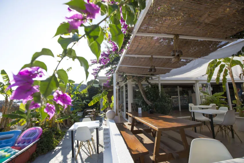 Tsambikos Apartments 3*-7