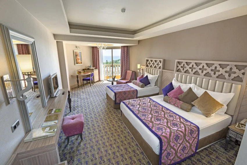 Royal Alhambra Palace 5*-26