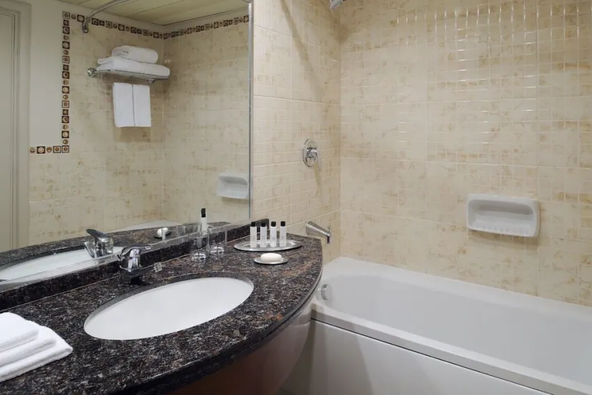 Naama Bay Promenade Beach Resort (Ex. Marriott Beach Resort) 5*-4