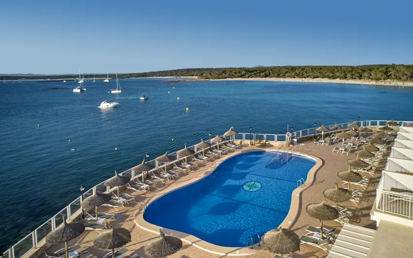 Universal Hotel Marques 4*-48