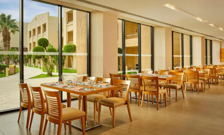 CORAL SEA AQUA CLUB  4*-66
