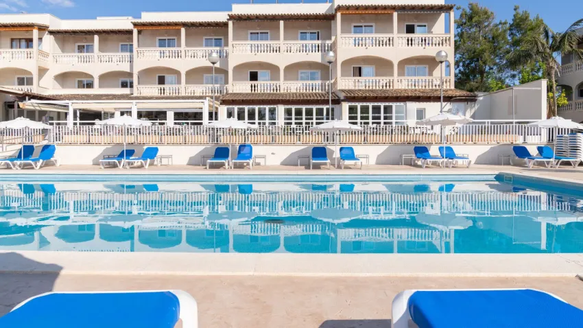 Caprice Isabel Aparthotel 3*-5