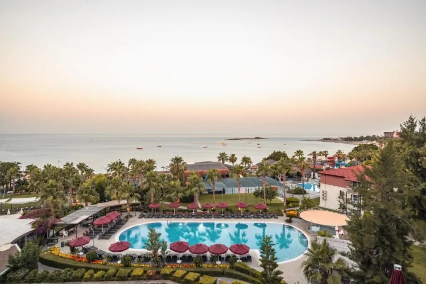 JUSTINIANO DELUXE RESORT HOTEL  5*-30