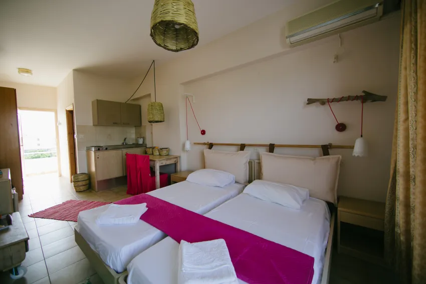 Gorgona Studios 3*-6