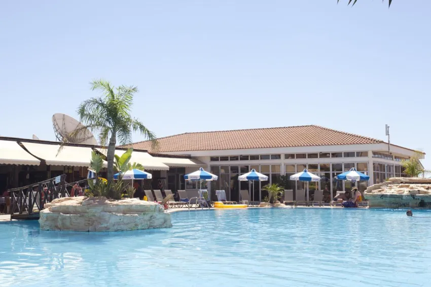 Makronisos Village 4*-4