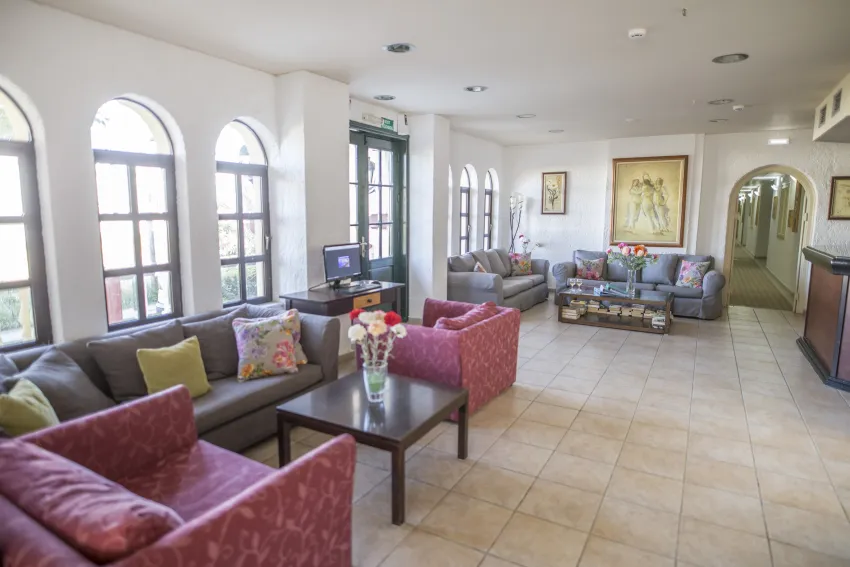 Creta Aquamarine 3*-4