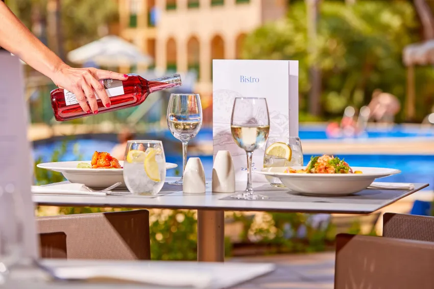 Zafiro Cala Mesquida 4*-60