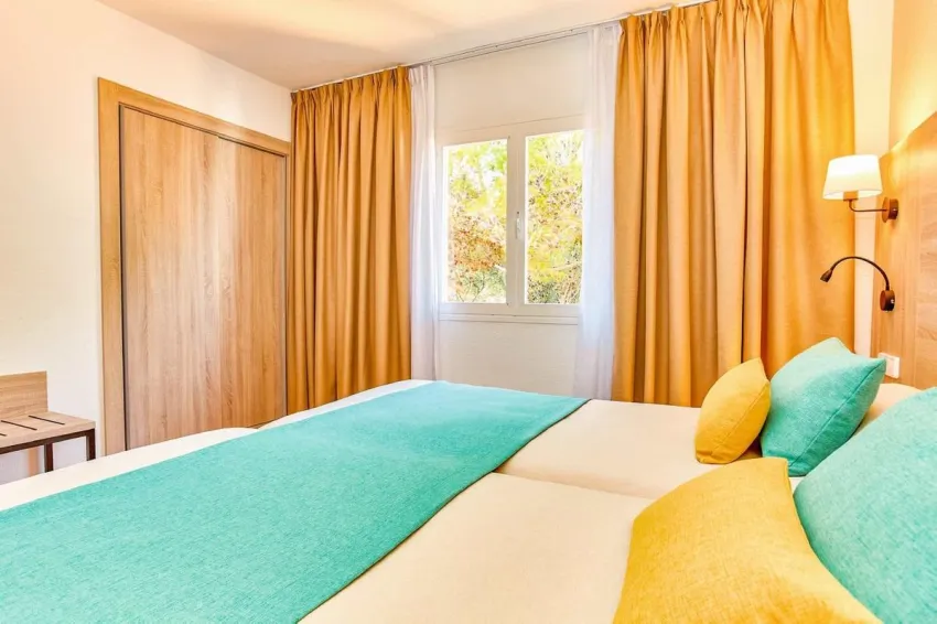 Universal Laguna Garden Apartments 4*-7