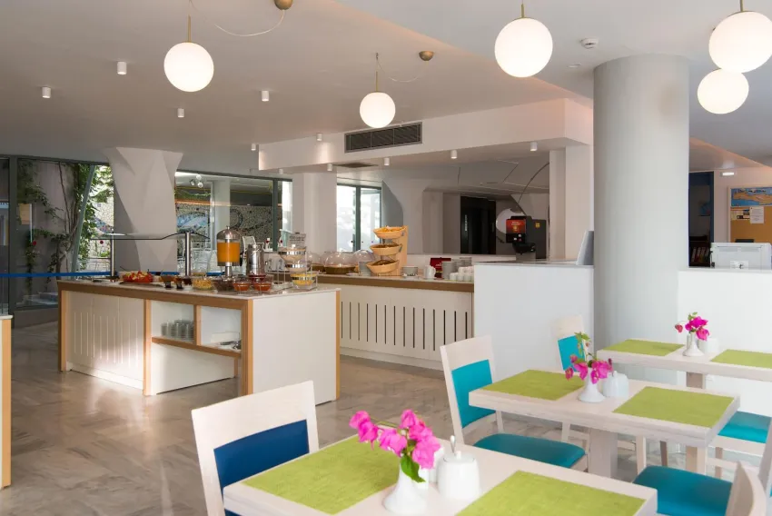 Alia Beach Hotel 4*-6