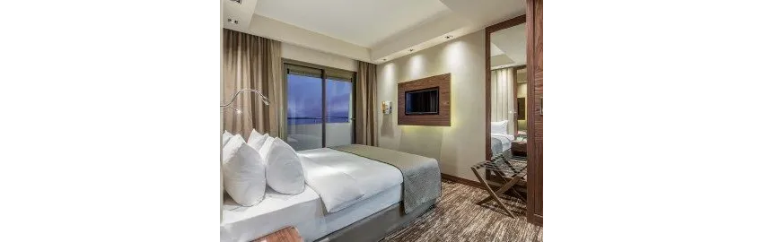 Holiday Inn Antalya Lara 5*-5