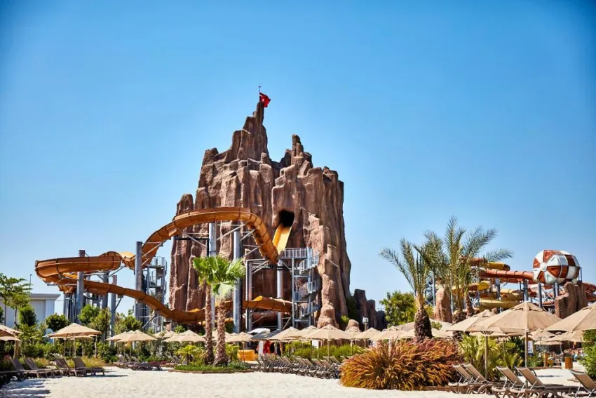 THE LAND OF LEGENDS NICKELODEON HOTEL & RESORT  5*-75